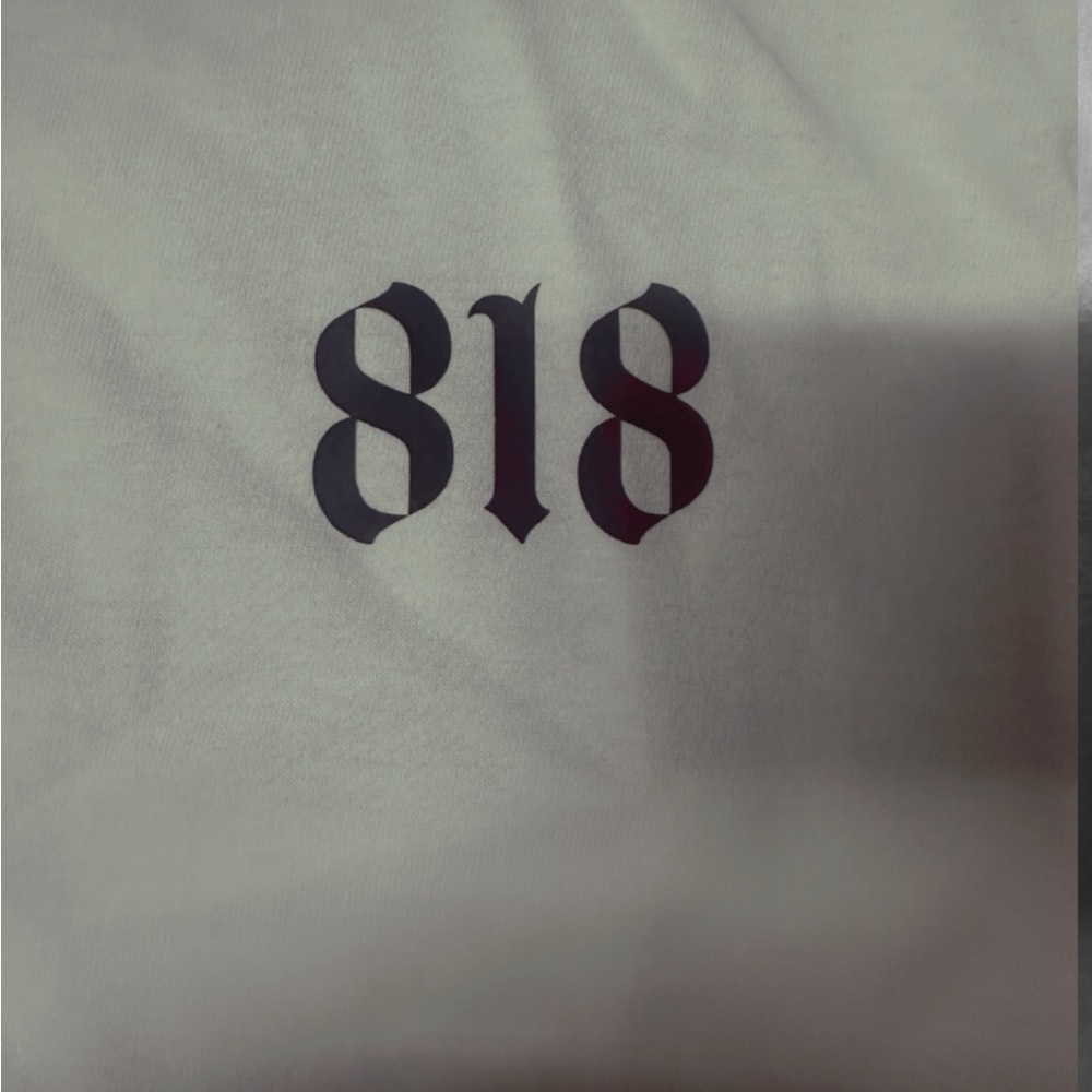 818 - Picture 2 of 4